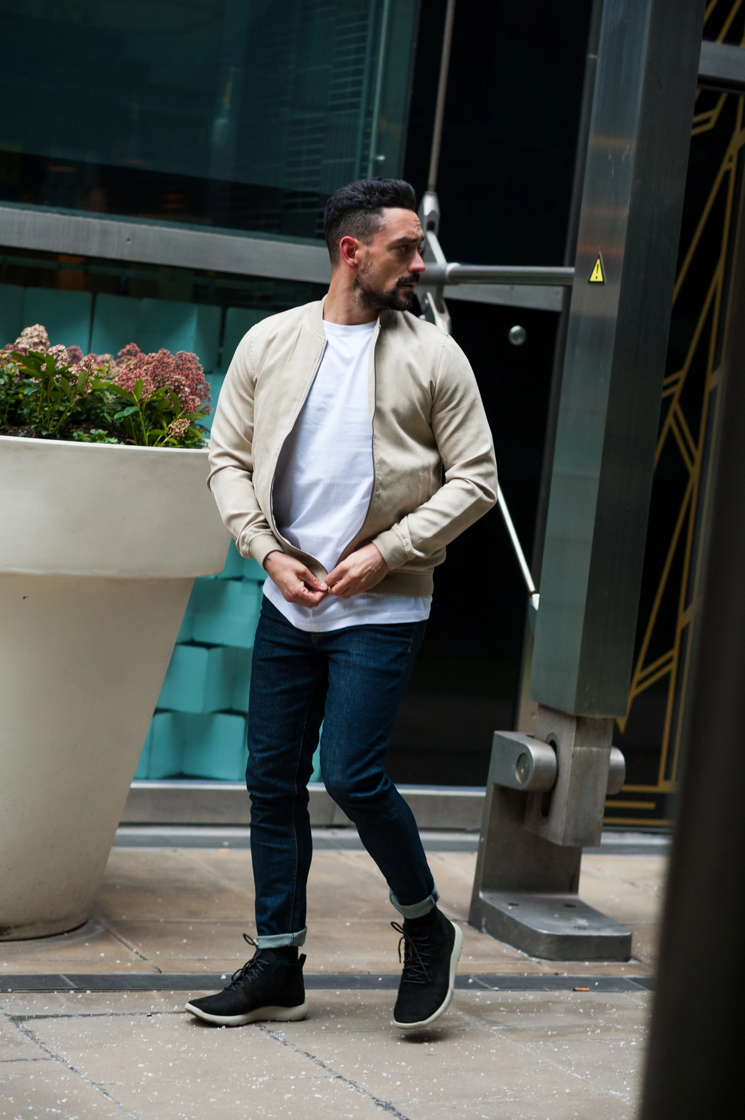 Cream jacket outfit men best sale